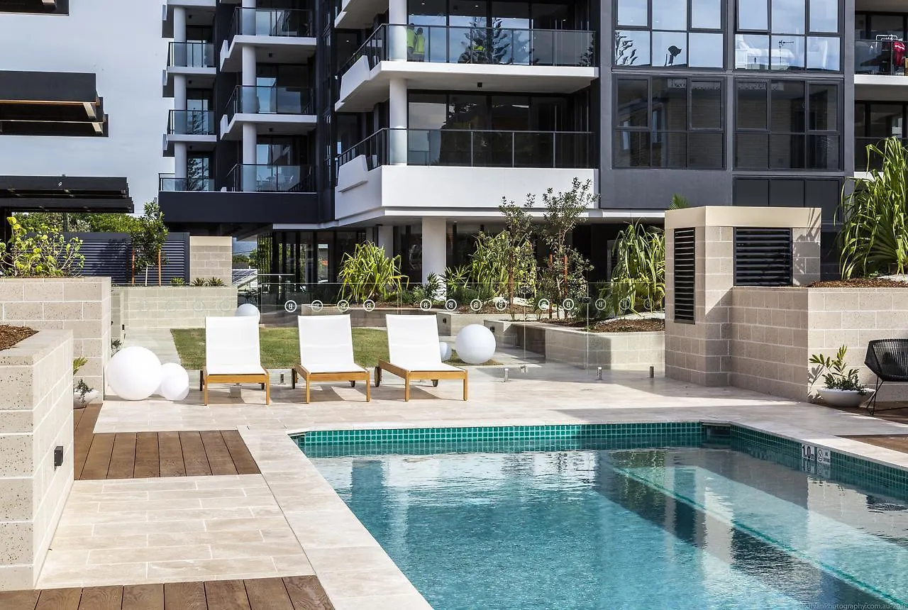 Boardwalk Burleigh Beach - Official Gold Coast Hotel apartamentowy