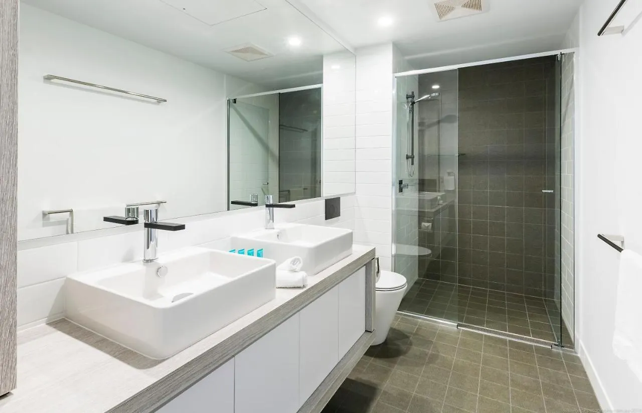 **** Aparthotel Boardwalk Burleigh Beach - Official Gold Coast Australië